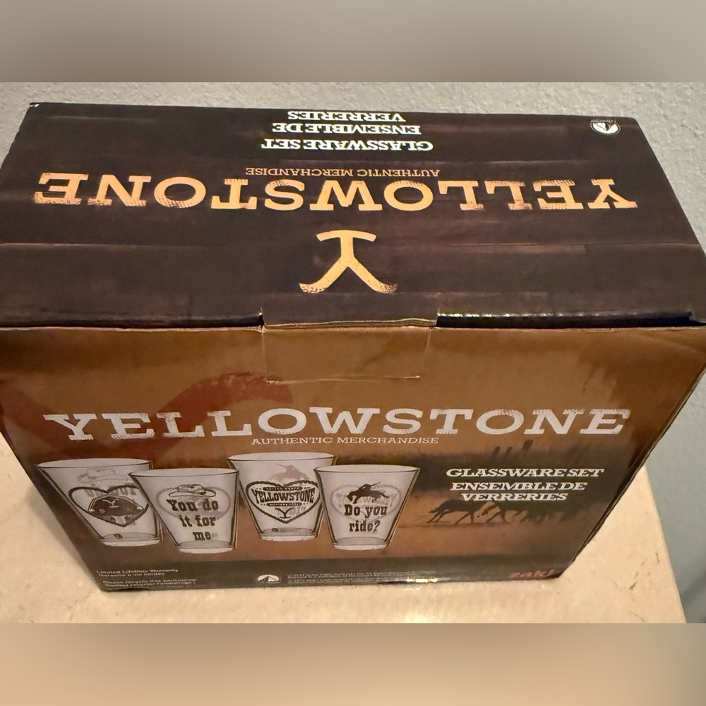 NIB Yellowstone Authentic Merchandise Glassware two(2)
16oz/473ml Glasses - Picture 13 of 16
